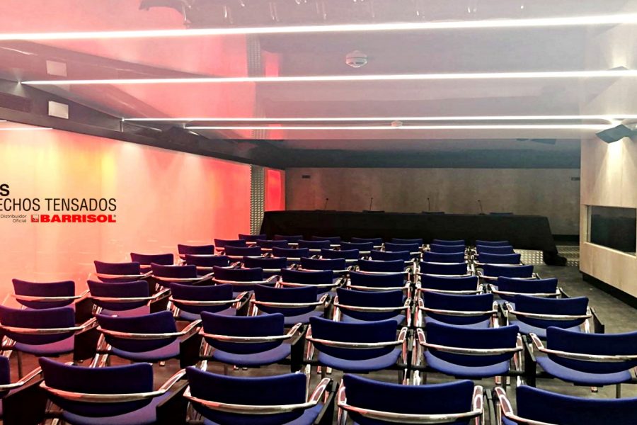 Sala de prensa de Wizink Center por Gs Techos Tensados Barrisol